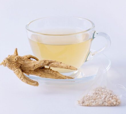 Một tách trà sâm ấm nóng, thơm lừng hương thảo mộc không chỉ giúp tinh thần sảng khoái, mà còn là cách ta trân quý và bồi bổ cơ thể từ sâu bên trong.