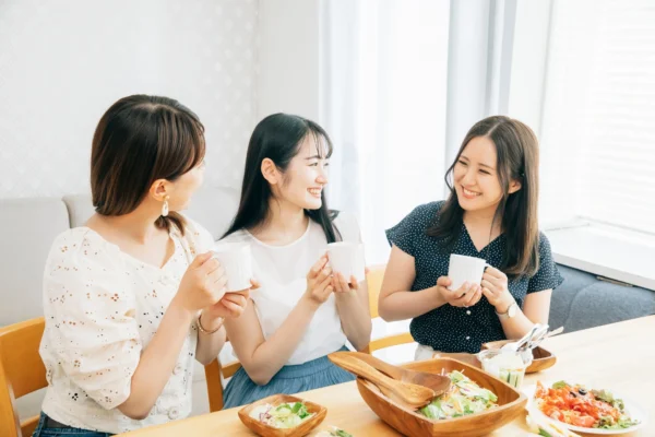 Để kích thích ăn ngon, bạn nên uống sâm vào buổi sáng hoặc buổi trưa. Thời điểm lý tưởng nhất là trước bữa ăn khoảng 15 đến 30 phút. Uống khi bụng đói giúp sâm tiếp xúc trực tiếp niêm mạc dạ dày bạn.