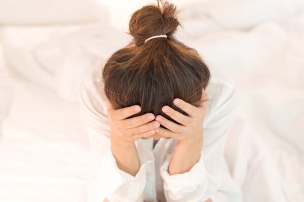 Người mắc Hội chứng mệt mỏi mạn tính thường bị các cơn đau đầu hành hạ. Các cơn đau có kiểu dáng hoặc cường độ hoàn toàn mới lạ và lạ lẫm.
